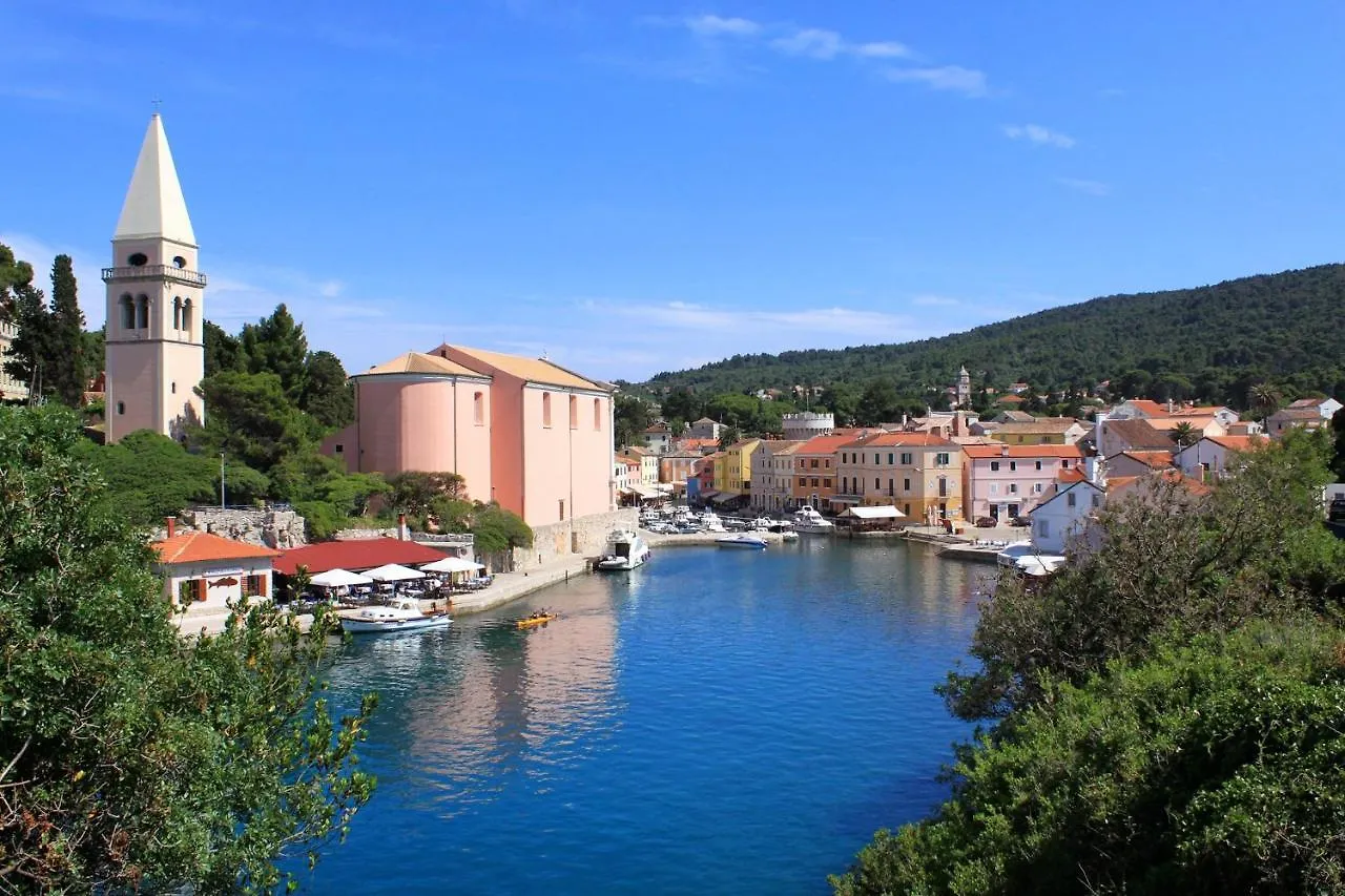Apartments With A Parking Space Veli Losinj, Losinj - 8029 Hırvatistan