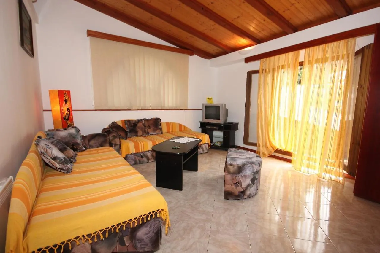 Apartments With A Parking Space Veli Losinj, Losinj - 8029