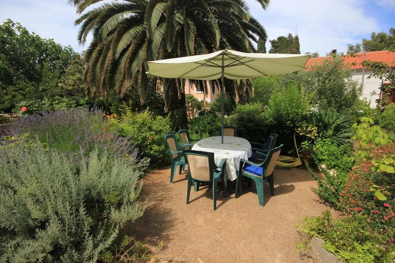 Apartments With A Parking Space Veli Losinj, Losinj - 8029